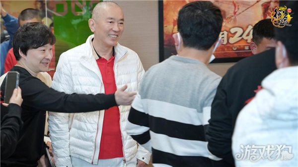 剑灵私服老史视察原始征途研发一线 为3月24日上线做最后检阅